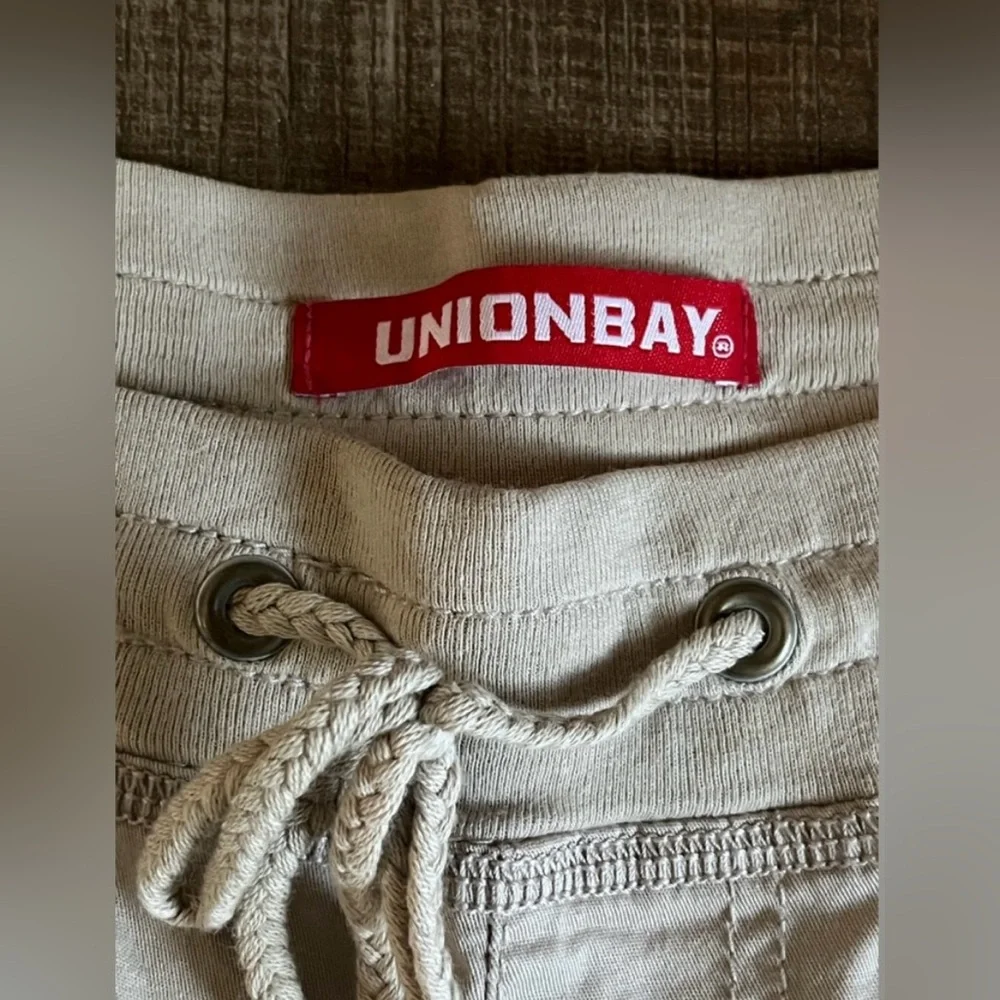 UnionBay tan cargo shorts. Excellent condition. Drawstring waist. Size 7